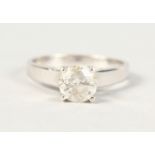 A GOOD SINGLE STONE DIAMOND RING of 1ct, set in 18ct white gold.