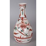 A JAPANESE EDO PERIOD KO KUTANI PORCELAIN BOTTLE VASE, the base with a maker’s mark in iron-red, 6in