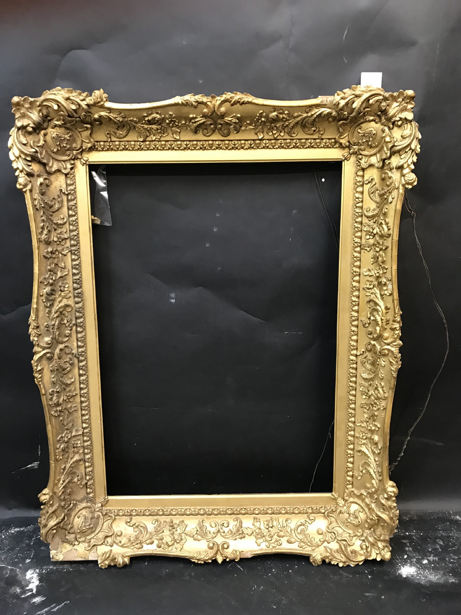 19th Century English School. A Gilt Swept Centres and Corners Composition Frame, 26.5" x 18.5" ( - Image 2 of 3