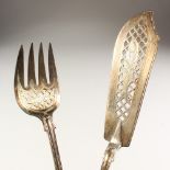 A GOOD VICTORIAN FISH KNIFE AND FORK. London 1874. Maker: George Angell. Weight 10ozs.