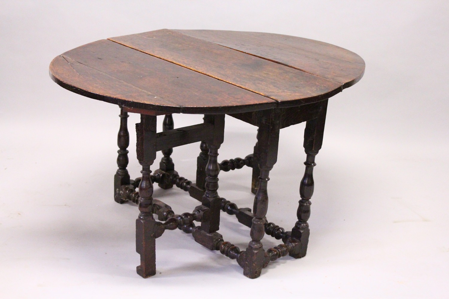 AN 18TH CENTURY OAK OVAL DROP LEAF GATE-LEG DINING TABLE, with baluster turned legs, and similar - Image 5 of 5