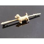 15CT YELLOW GOLD TERRIER DOG BAR BROOCH, APPROX. 8g