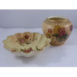 ROYAL WORCESTER BLUSH IVORY SHELL DISH WITH FLORAL DECORATION, SHAPE 1420, APPROX. 12cm DIA AND A