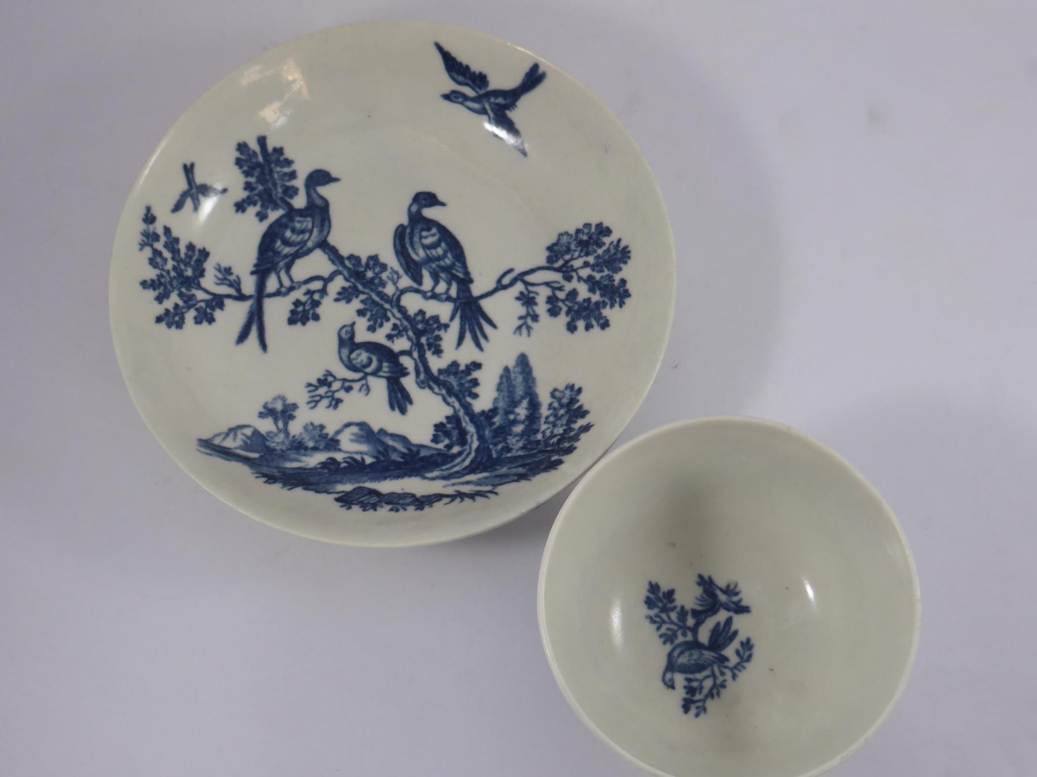 WORCESTER BIRDS IN BRANCHES PATTERN BLUE AND WHITE TEA BOWL AND SAUCER, CRESCENT MARK, C1770 - Bild 2 aus 3
