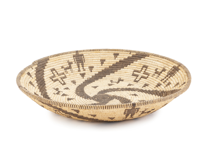 A Yavapai Apache pictorial basketry tray - Image 2 of 3