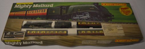 Hornby Railways Mighty Mallard electric train set