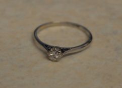 Platinum diamond solitaire ring, total approx weight 2.
