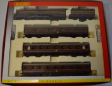 Hornby OO gauge The Royal Highlander" LMS Coronation class "Duchess of Devonshire" with 3 coaches,