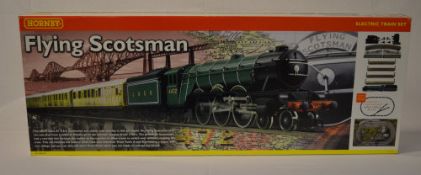 Hornby OO gauge Flying Scotsman electric train set R1039,