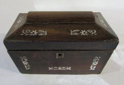 Wooden tea caddy with mother of pearl decoration (af)