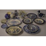Quantity of blue and white ceramics including Masons and Ringtons