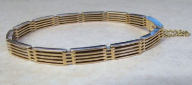 15ct gold bar bracelet weight 14.