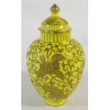 Royal Crown Derby lidded yellow ground vase with gilt decoration H 22 cm