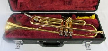 Yamaha trumpet with case