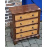 Small oak and satinwood chest of drawers W60cm H73cm