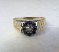 9ct gold sapphire cluster ring 2.