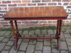 Victorian mahogany occasional table on turned legs