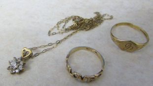 2 small 9ct gold rings & a 9ct gold necklace and pendant (cubic zirconia) total weight 2.