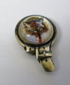 Silver reverse crystal intaglio clip of a fox mask with buckle surround marked 'sterling' H 4 cm