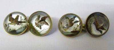 Pair of 14ct gold reverse crystal intaglio cufflinks depicting wildfowl