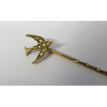 9ct gold and seed pearl swallow stick pin weight 1 g