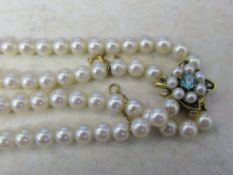 2 strand pearl necklace with 9ct fastening