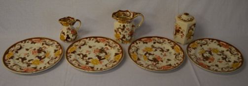 Mason's 'Brown Velvet' pattern ceramics including 4 dinner plates,