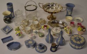 Various Wedgwood Jasperware, silver plate, ceramic posies,