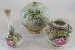 3 pieces of Royal Worcester - spill vase shape no 2491 c.1912 H 14 cm, lidded jar shape no 1286 c.