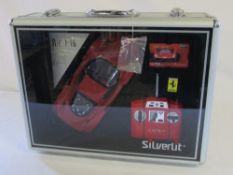 Silverlit r/c 1:16 digital pro Ferrari in metal briefcase