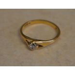 18ct gold diamond ring, total approx weight 2.