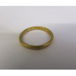 Gold posy ring with inscription 'Love is the caure' weight 1.