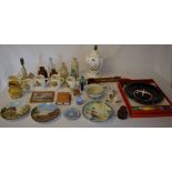 Various ceramics including commemorative, roulette wheel, Aynsley table lamp,