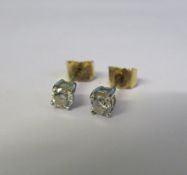 18ct gold diamond solitaire studs 0.