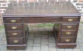 Pedestal desk with replacement top