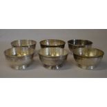 6 Cunard White Star silver plated dessert bowls of mixed manufacturers including Elkington Plate