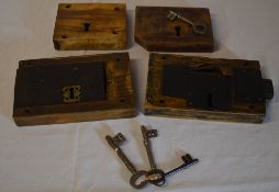 4 barn locks (4 keys included,