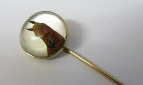 14ct gold reverse crystal intaglio stick pin of a horse