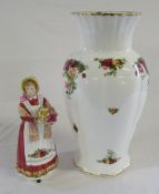 Large Royal Albert 'Country Roses' vase H 31 cm & Royal Doulton 'Country Roses' figurine HN3692