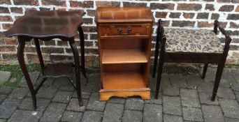 Piano stool with sheet music,