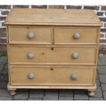 Small pine chest of drawers