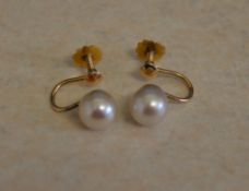 Pair of 9ct gold and pearl screw back earrings, total approx weight 2.