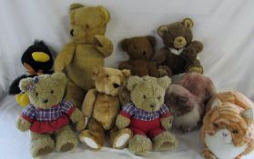 Quantity of soft toys including teddy bears