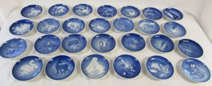 27 Bing & Grondahl 'Mother's Day' plates 1970-2001 (excluding 1972,1994,