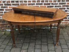 Wooden draw leaf table extending to 190cm by 107cm