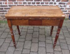 Victorian oak and mahogany foldover breakfast table