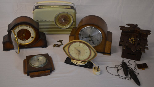 3 mantle clocks, cuckoo clock,