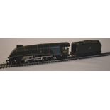 Hornby OO gauge 4-6-2 Mallard 60022 with tender