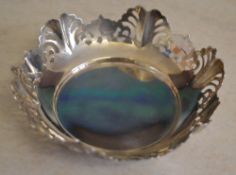 Small silver pierced bonbon dish, Sheffield 1960, total approx weight 2.