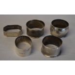 5 silver napkin rings, total approx weight 2.